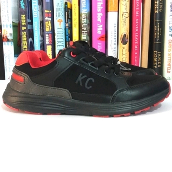 KENNETH COLE BLACK RED LACE UP LOW-TOP SNEAKERS SIZE 4 NWT - Picture 5 of 8